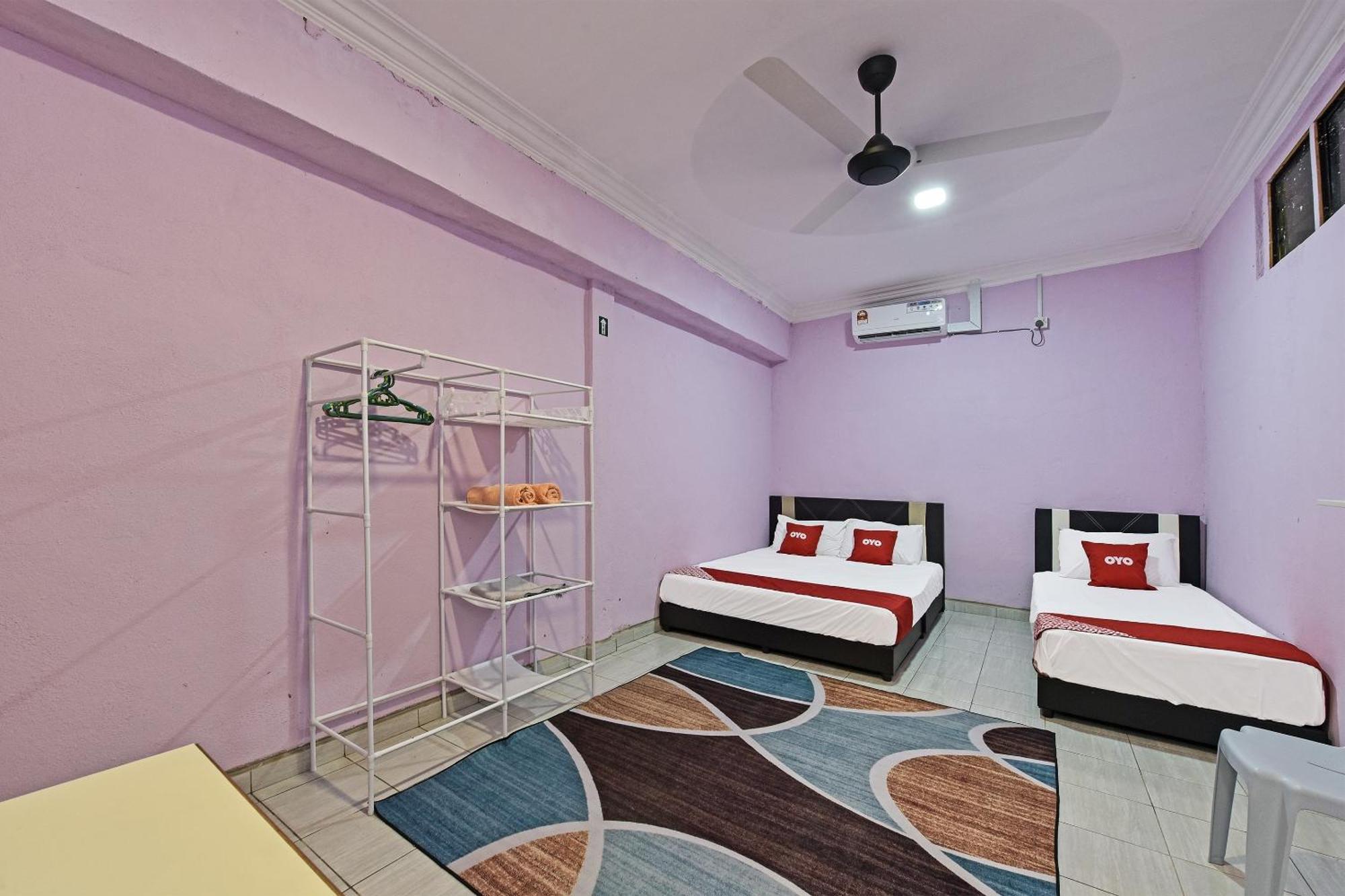 Oyo 90551 Zn Mix Homestay & Roomstay Kampung Raja Extérieur photo