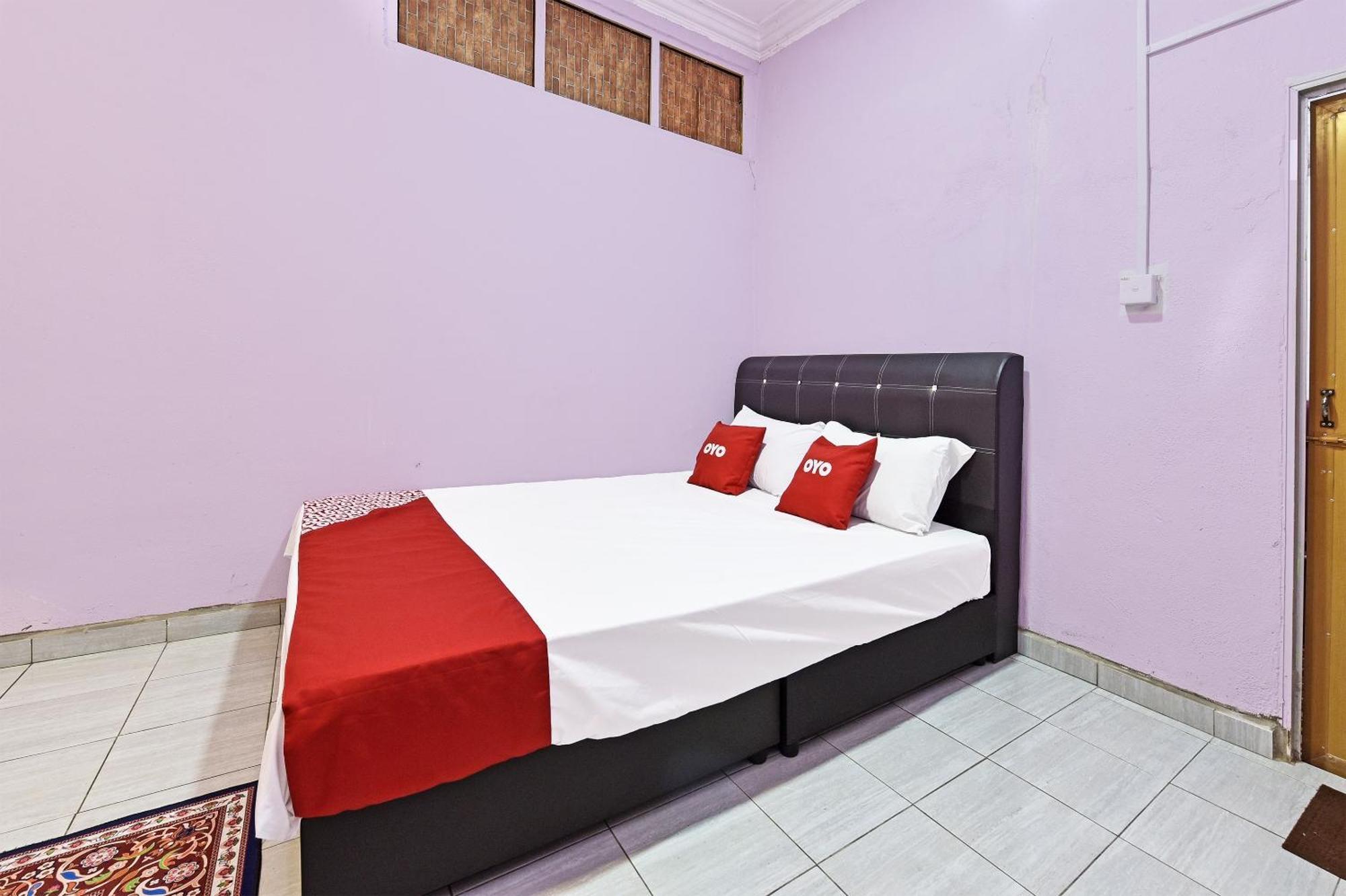 Oyo 90551 Zn Mix Homestay & Roomstay Kampung Raja Extérieur photo