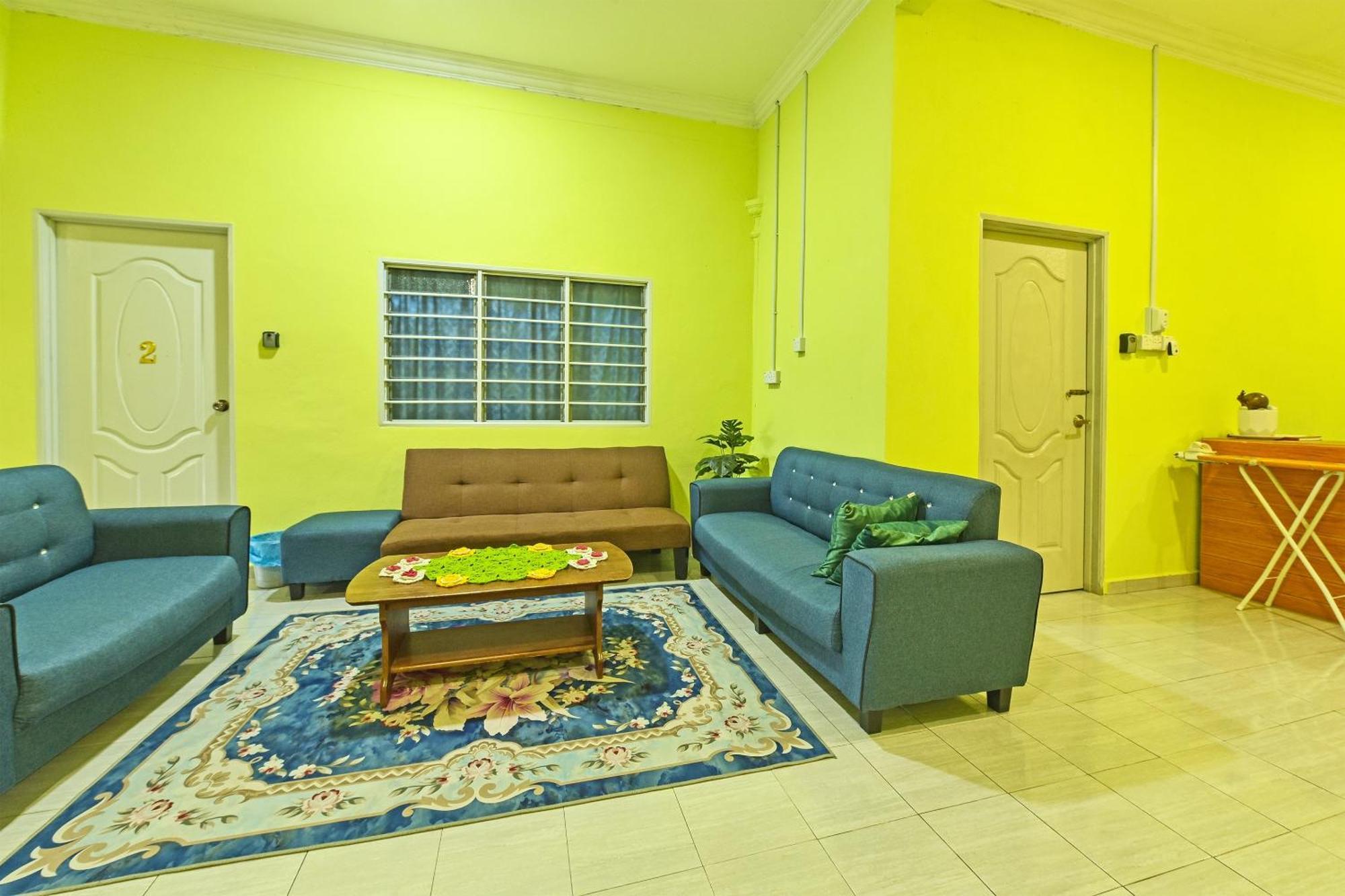 Oyo 90551 Zn Mix Homestay & Roomstay Kampung Raja Extérieur photo