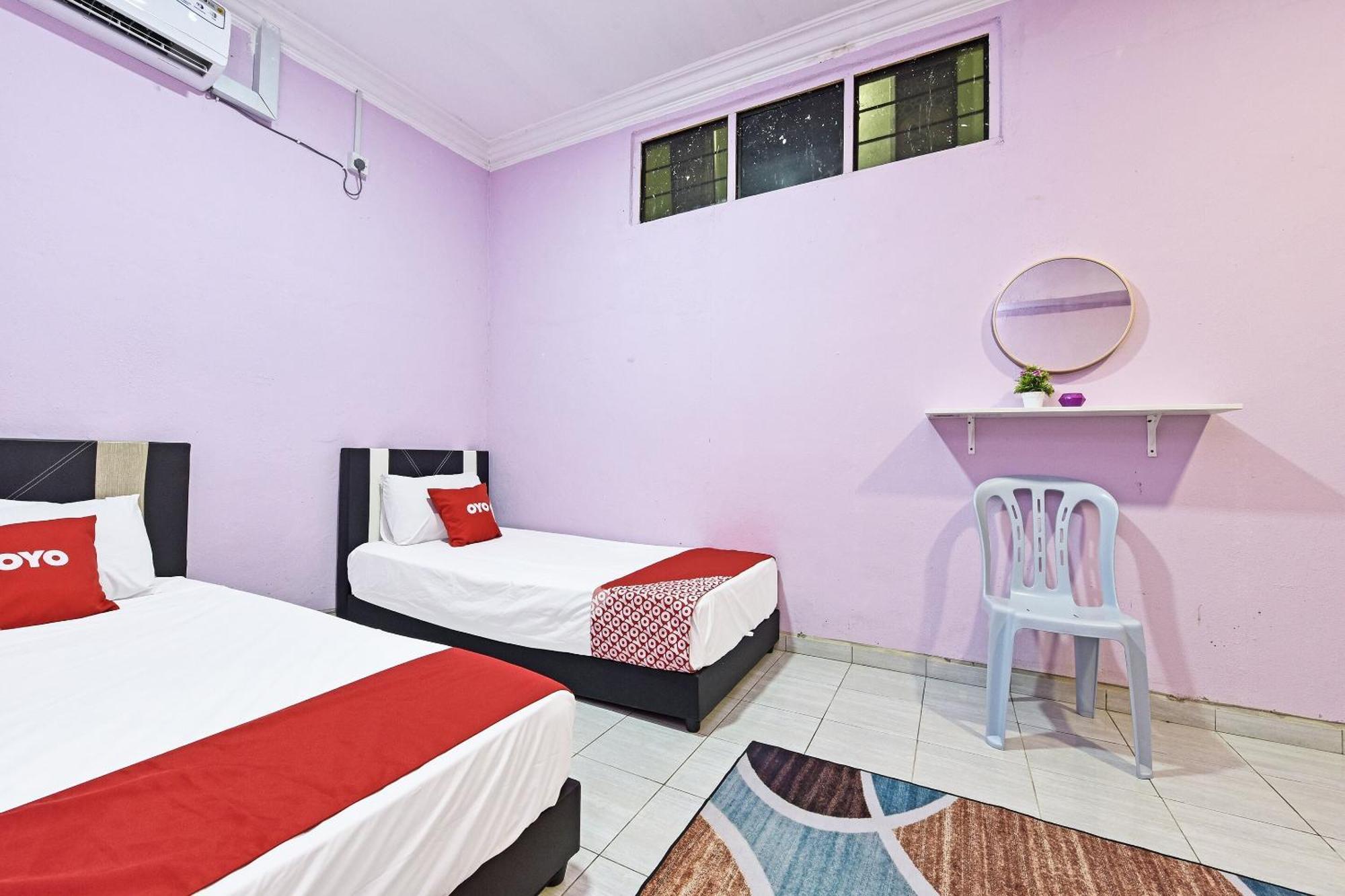 Oyo 90551 Zn Mix Homestay & Roomstay Kampung Raja Extérieur photo