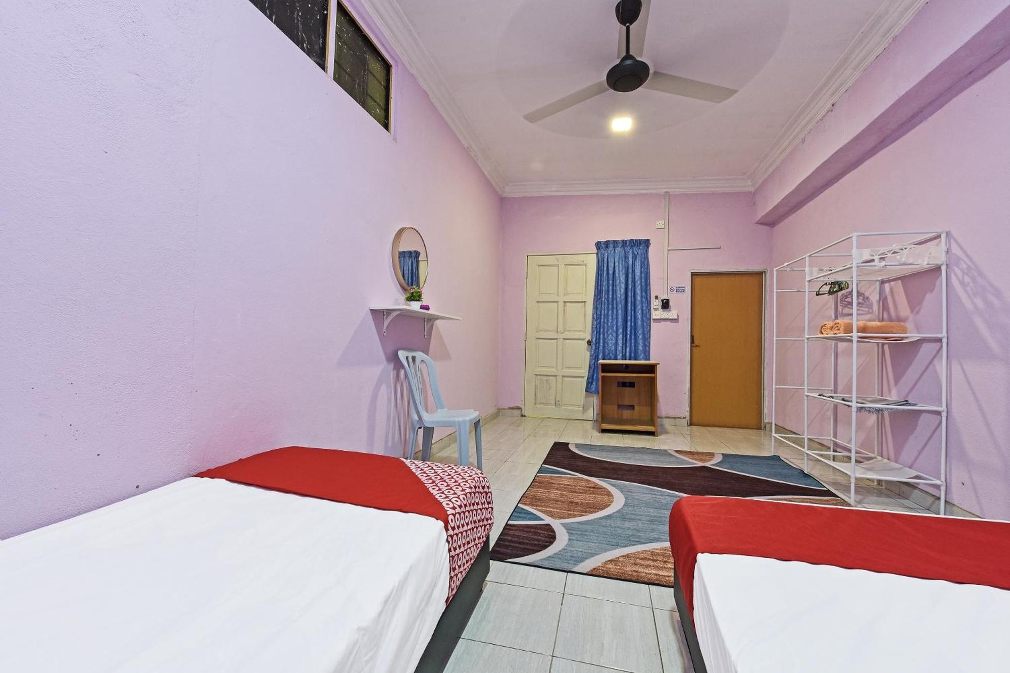 Oyo 90551 Zn Mix Homestay & Roomstay Kampung Raja Extérieur photo